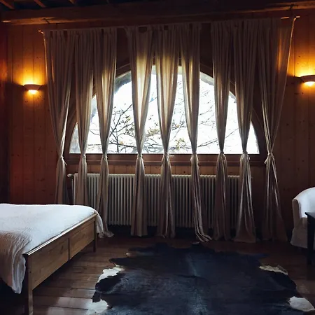 Ancient Monastery In The Lariani Mountains تْشيرنوبيو